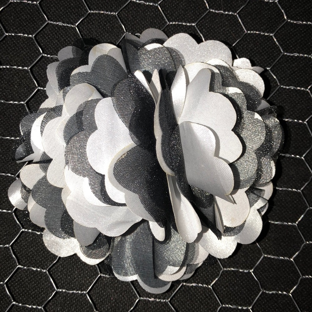 Icing Flower Hair Accessory
